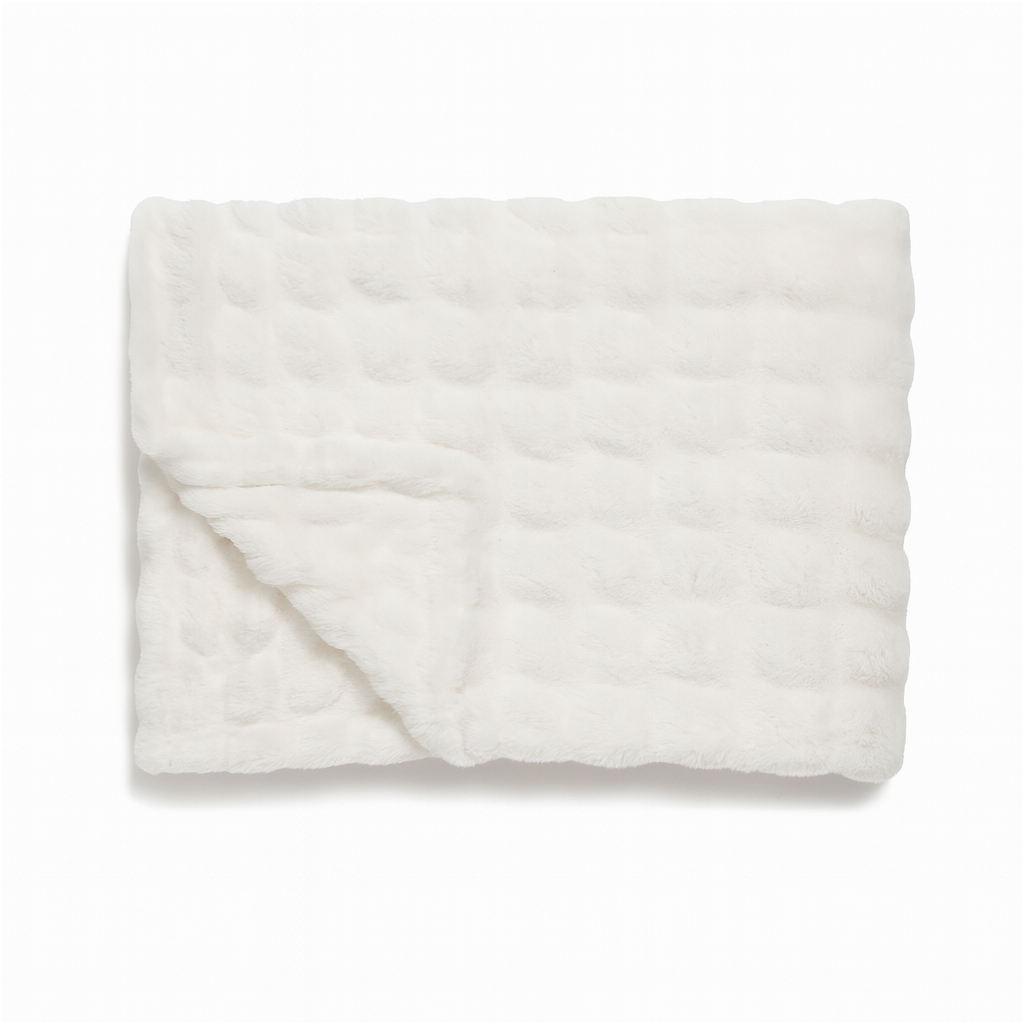 Lola Blankets™